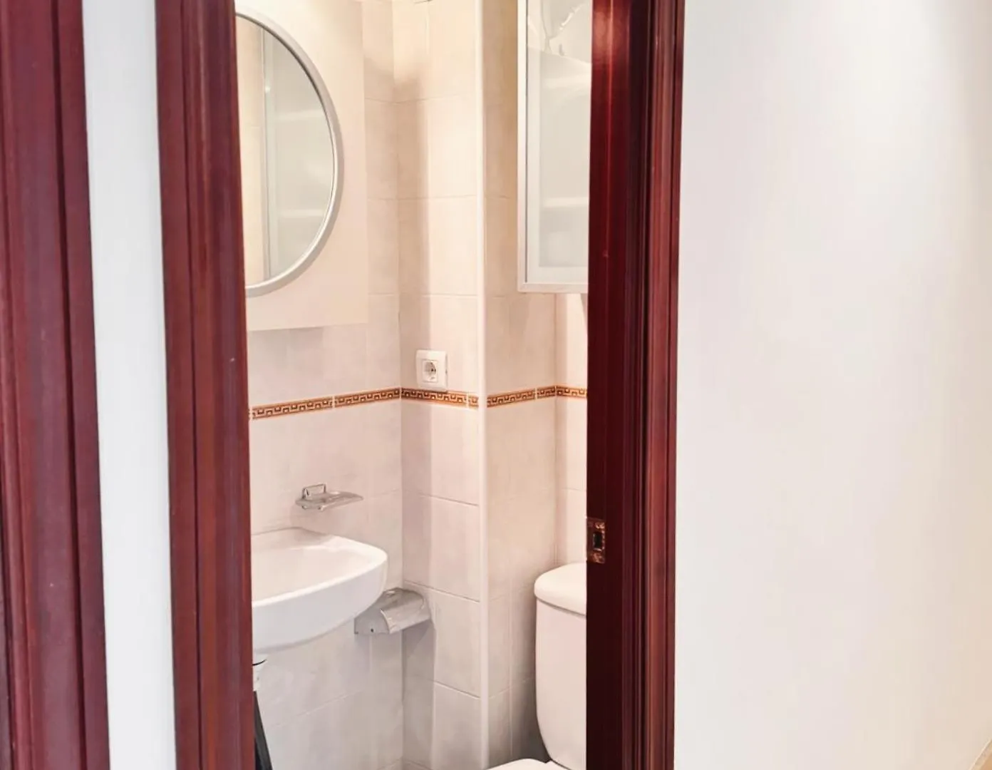 Huge & Full Equiped - Remedios Apartment Seville Spain
