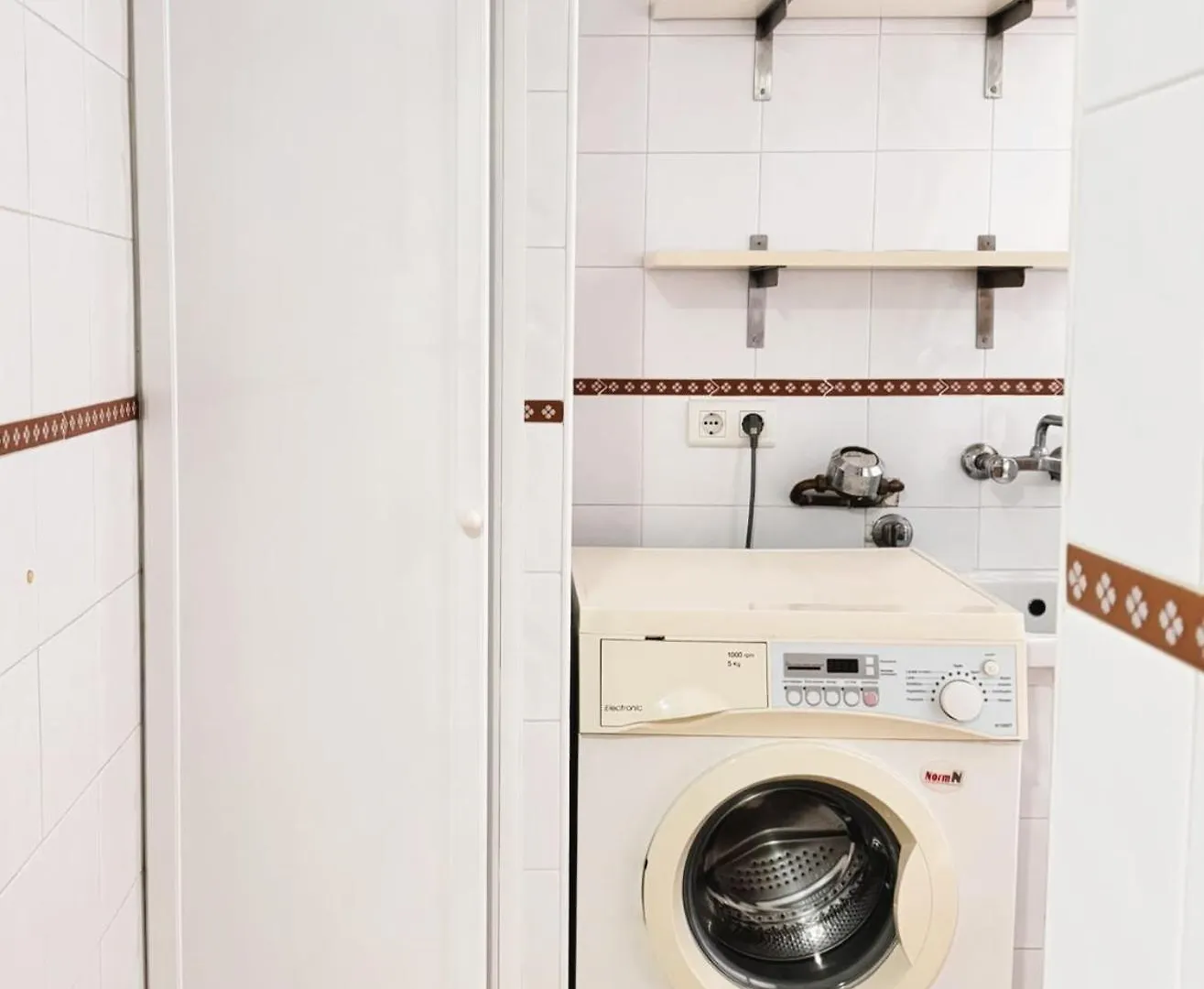 Huge & Full Equiped - Remedios Apartment Seville Spain